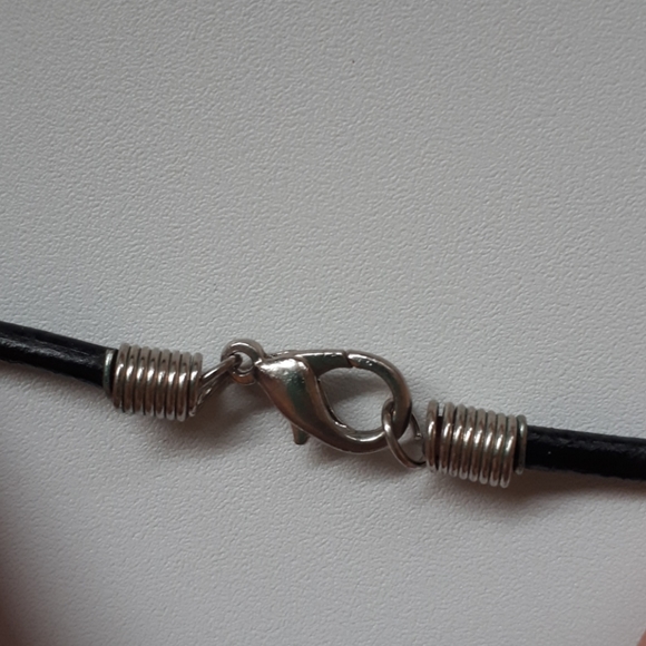 Big round black necklace - Picture 5 of 5